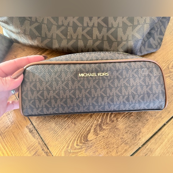 Michael Kors Dark Brown Monogram Tote and Wallet Trio - Picture 8 of 10